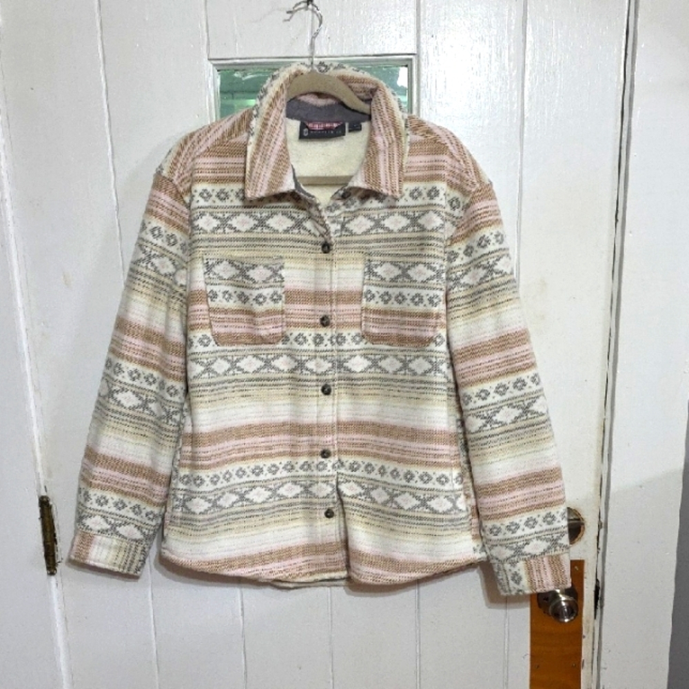 Free Country Women's? Shacket Shirt Southwest Buttons Pockets Sherpa Sz L EUC